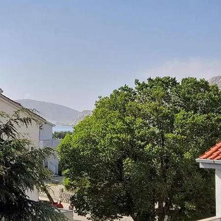 Bozo With A Balcony * Baska (Krk)