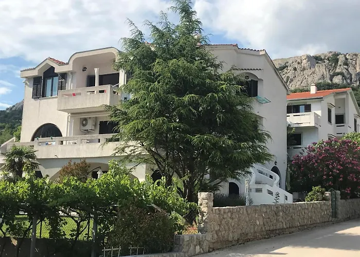 Bozo With A Balcony * Baška